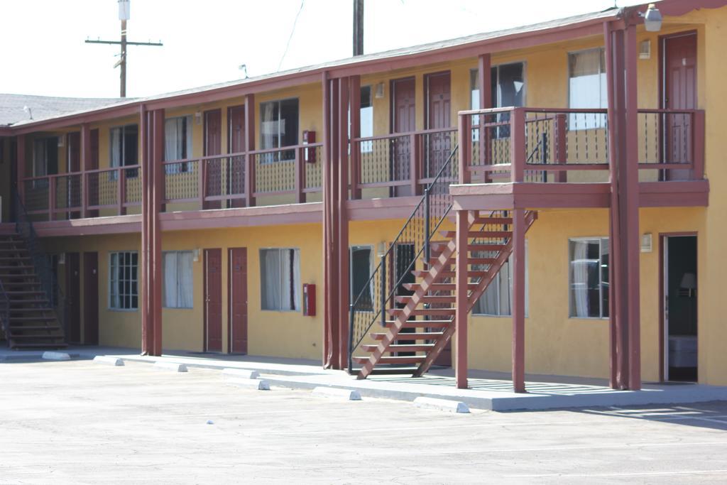 Cinderella Motel Wasco Buitenkant foto