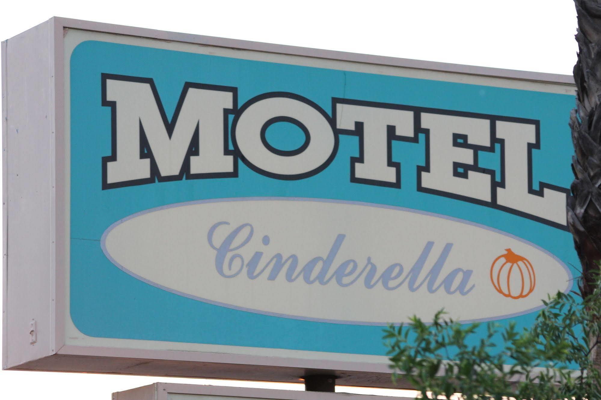 Cinderella Motel Wasco Buitenkant foto