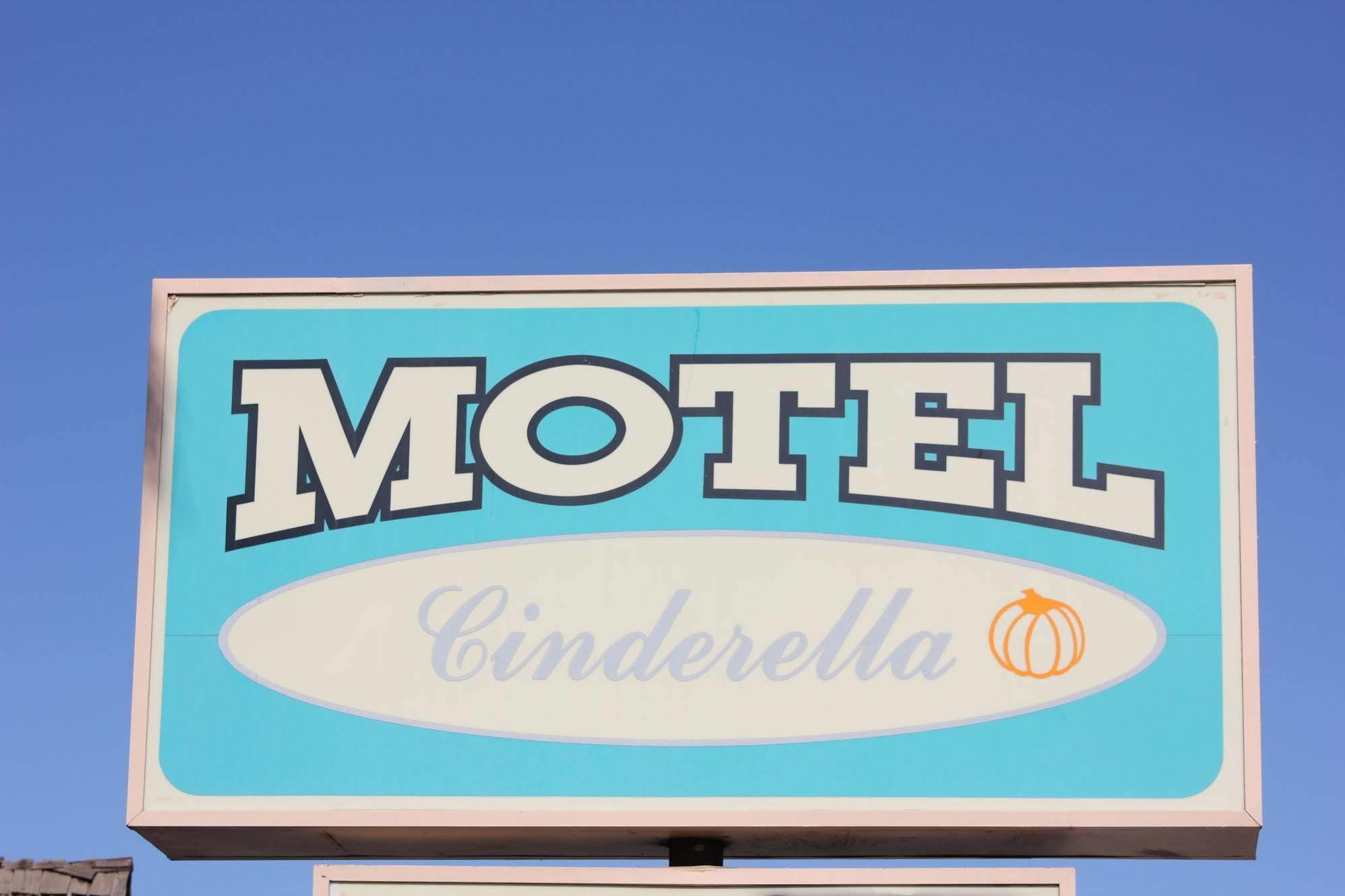 Cinderella Motel Wasco Buitenkant foto
